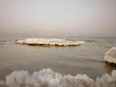 Η λάσπη της Νεκρής Θάλασσας είναι το καλύτερο φυσικό φάρμακο